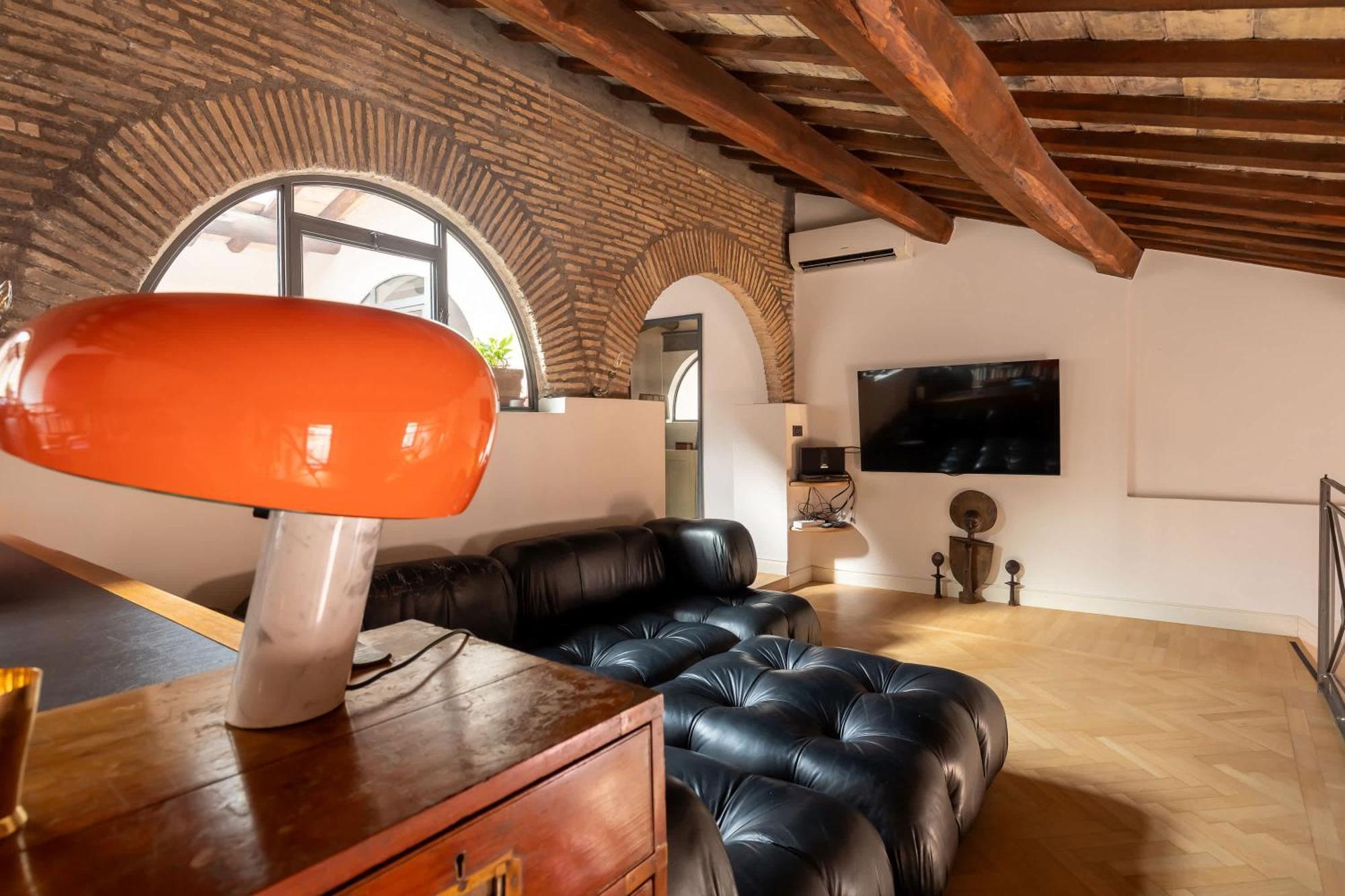 Monti Designer Loft By Romeloft Appartement